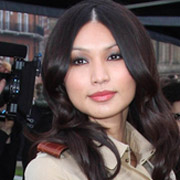 Height of Gemma Chan