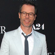 Height of Guy Pearce