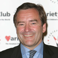 Height of Jeff Stelling