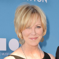 Height of Joanna Kerns