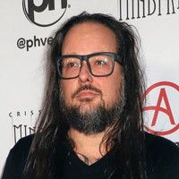 Height of Jonathan Davis