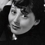 Height of Luise Rainer