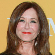 Height of Mary McDonnell