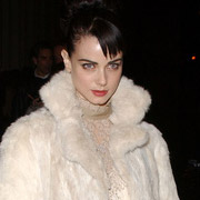 Height of Mia Kirshner