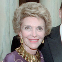 Height of Nancy Reagan