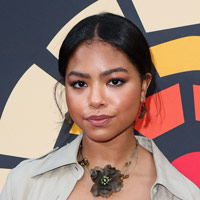 Height of Navia Robinson