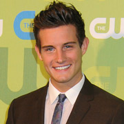 Height of Nico Tortorella