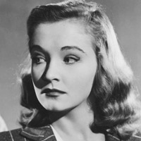 Height of Nina Foch