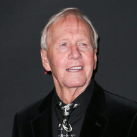 Height of Paul Hogan