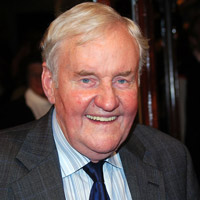 Height of Richard Briers