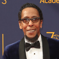 Height of Ron Cephas Jones