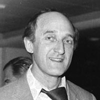 Height of Ron Moody