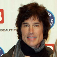 Height of Ronn Moss