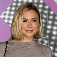 Height of Samaire Armstrong
