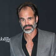 Height of Steven Ogg