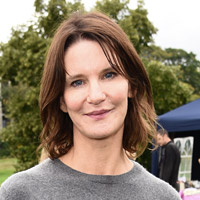 Height of Susie Dent