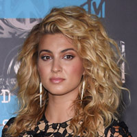 Height of Tori Kelly