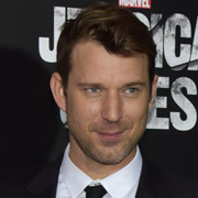 Height of Wil Traval