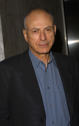 How tall is Alan Arkin