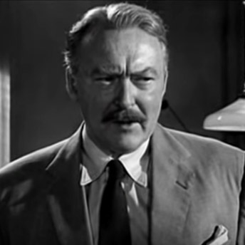 How tall is Albert Dekker