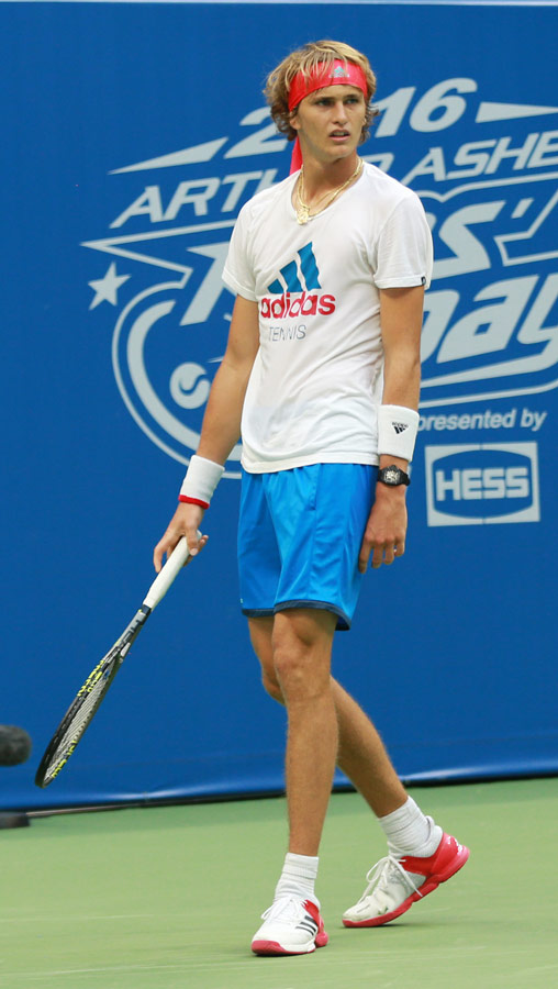 How tall is Alexander Zverev