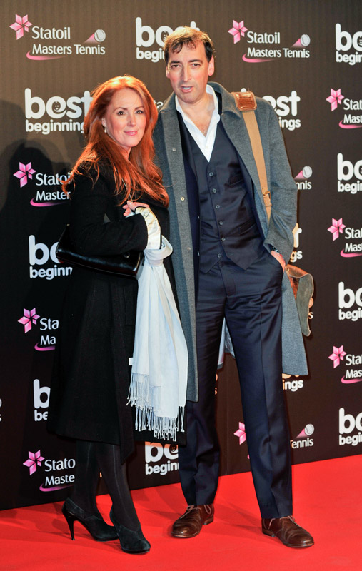 How tall is Alistair McGowan