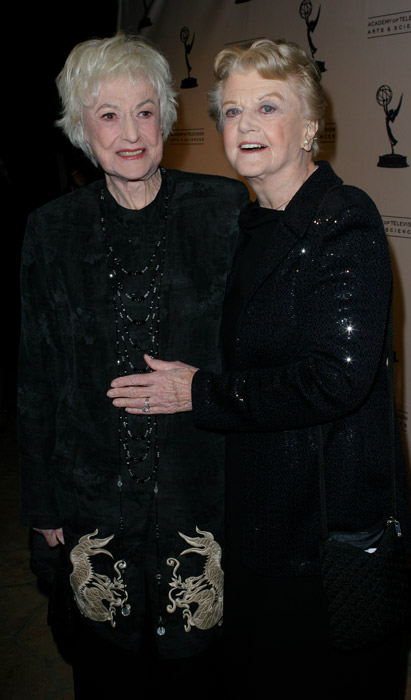 How tall is Angela Lansbury