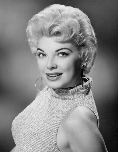 How tall was Barbara Nichols