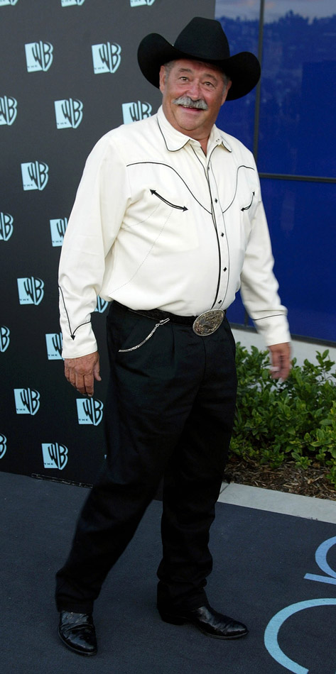 How tall is Barry Corbin