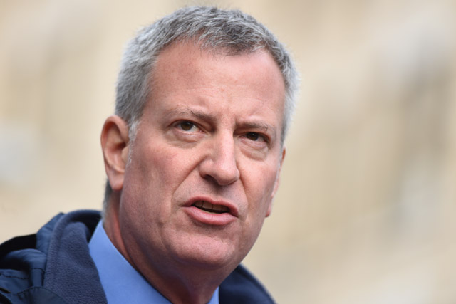 How tall is Bill De Blasio