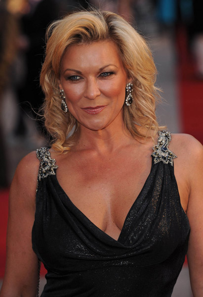 How tall is Claire King