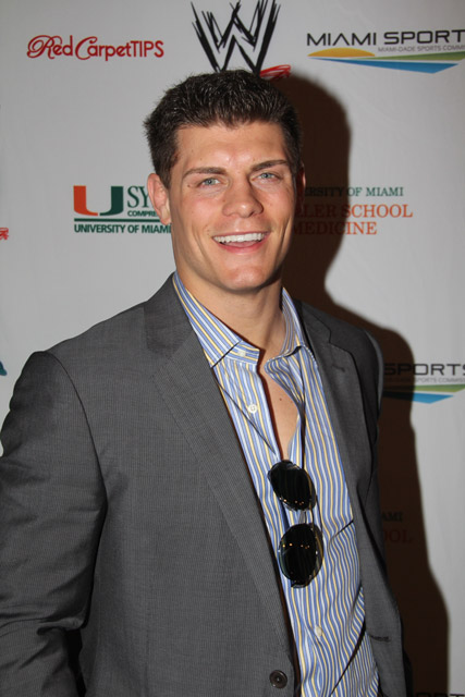 How tall is Cody Rhodes