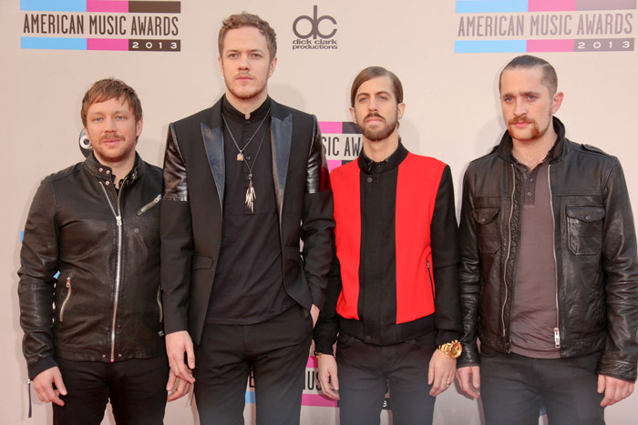 How tall is Dan Reynolds