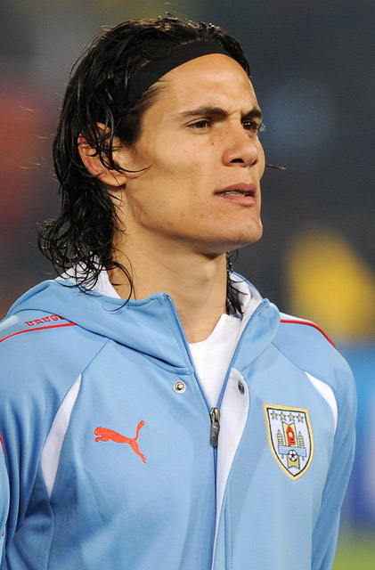 How tall is Edinson Cavani