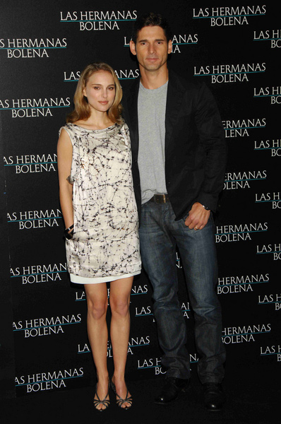 How tall is Eric Bana