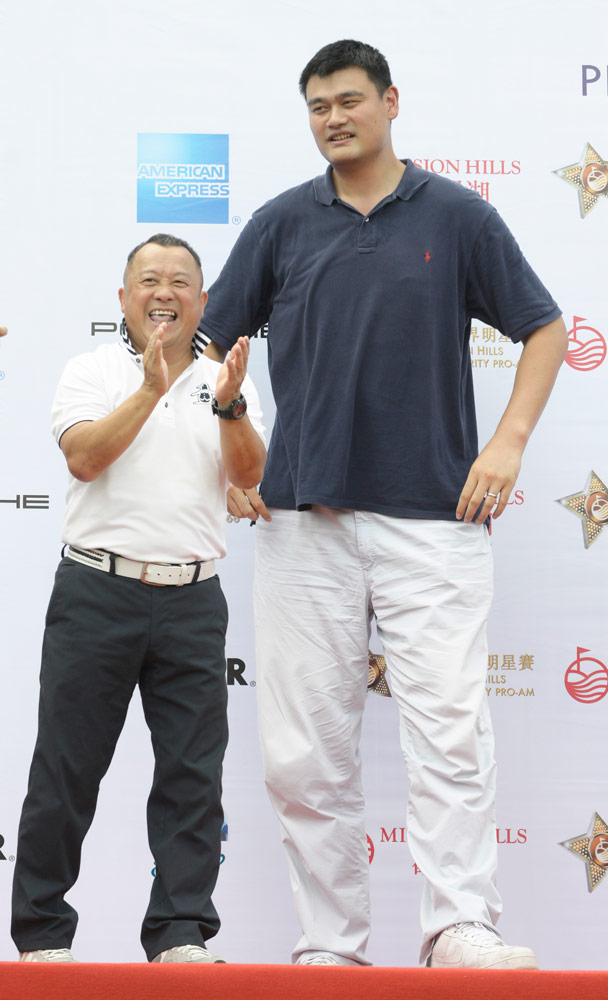 How tall is Eric Tsang
