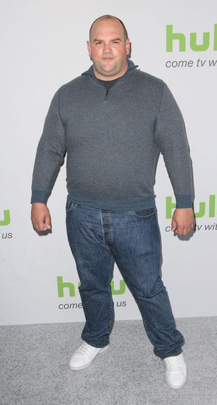 How tall is Ethan Suplee