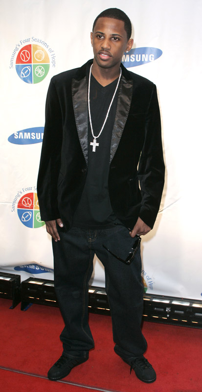 How tall is the rapper Fabolous