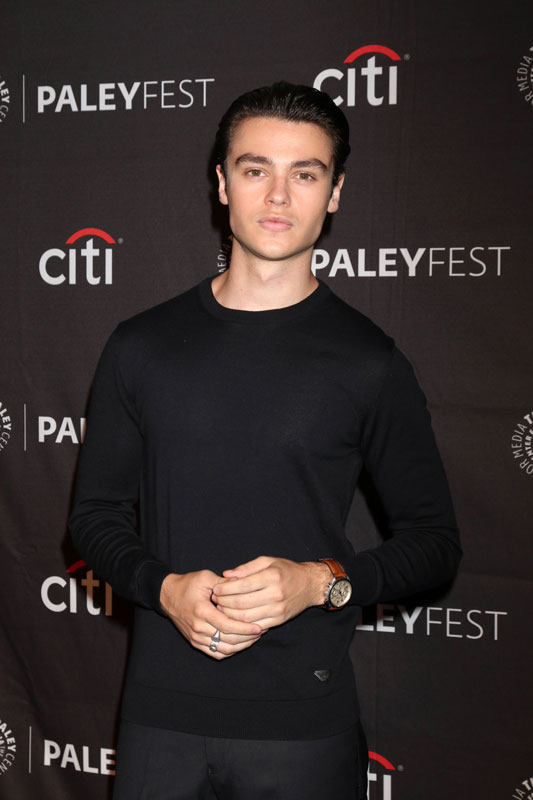How tall is Felix Mallard