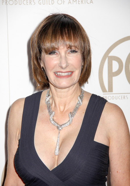 How tall is Gale Anne Hurd