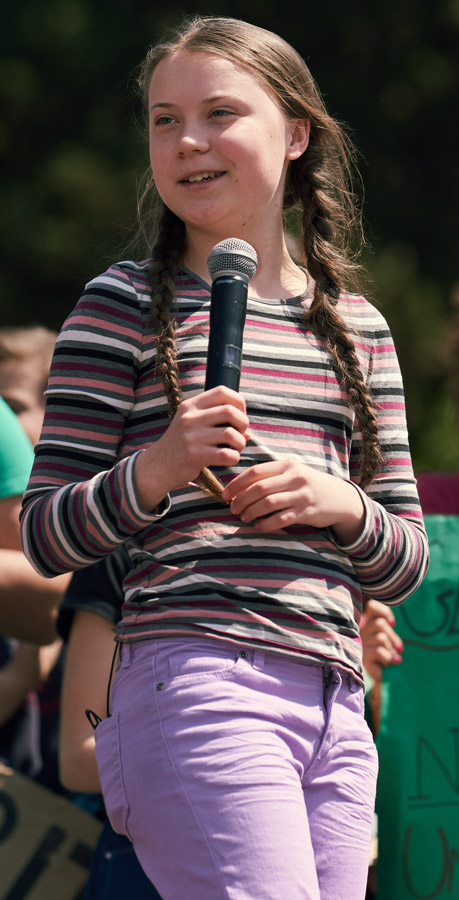 How tall is Greta Thunberg