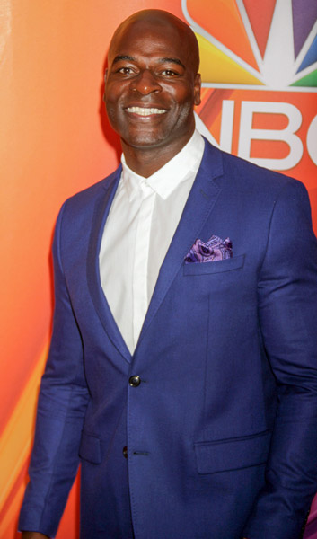 How tall is Hisham Tawfiq