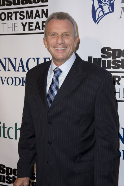 How tall is Joe Montana