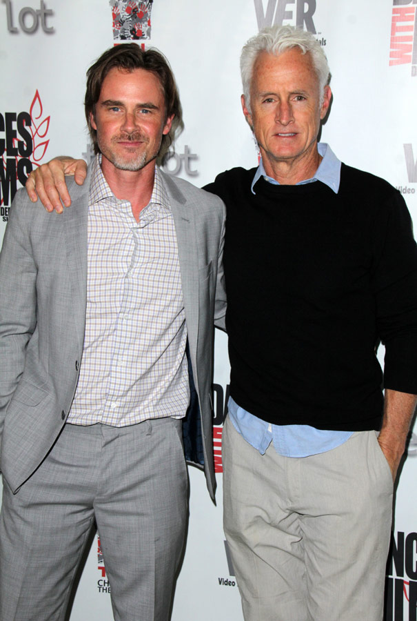 How tall is John Slattery