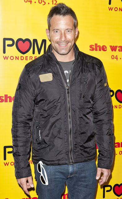 How tall is Johnny Messner