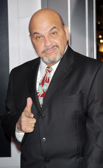 How tall is Jon Polito