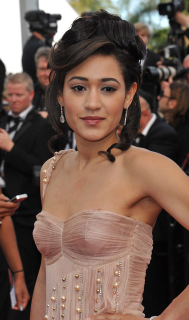 How tall is Josephine Jobert