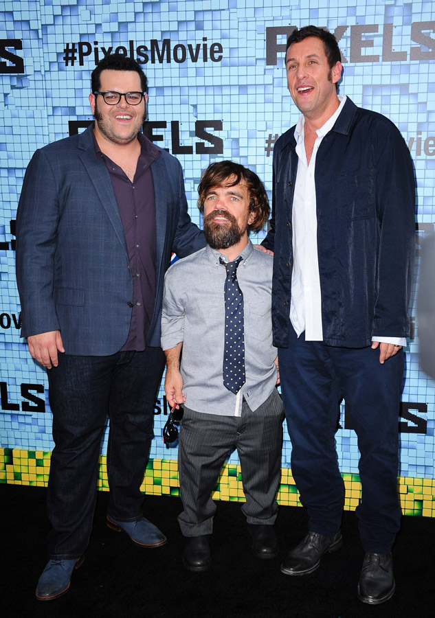 How tall is Josh Gad