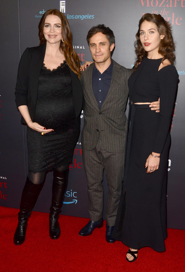 How tall is Lola Kirke