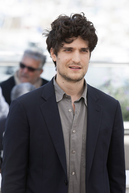 How tall is Louis Garrel